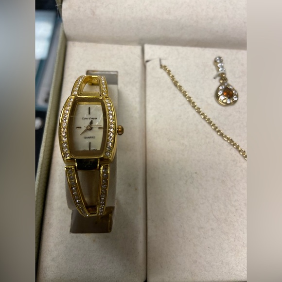 COTE D’AZUR GORGEOUS WOMEN GIFT SET WATCH, EARRINGS AND NECKLACE MSRP $99.99 - Picture 4 of 5
